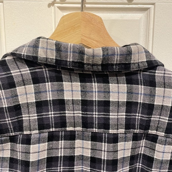 American Rag. Size medium. Good condition. - Picture 5 of 5